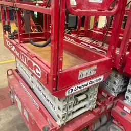 2018 MEC 1330SE Scissor Lift