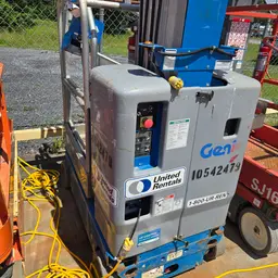 2016 Genie GR-20 Self-Propelled One-Person Lift