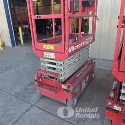 2018 MEC MICRO 19 Scissor Lift