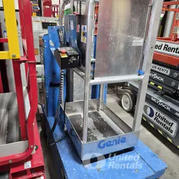 2017 Genie GR-20 Self-Propelled One-Person Lift