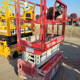 2017 MEC 1330SE Scissor Lift