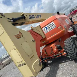 2017 JLG 800AJ Articulating Boom Lift
