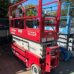 2019 MEC 2632SE Scissor Lift