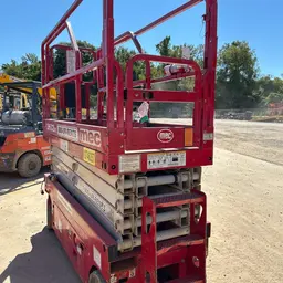 2018 MEC 2632SE Scissor Lift