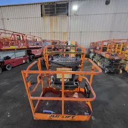 2017 JLG E300AJP Articulating Boom Lift