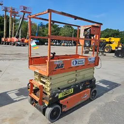 2017 JLG 1932R Scissor Lift