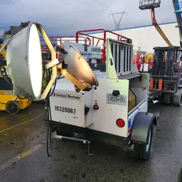 2014 Magnum Pro MLT5200 Portable Light Tower