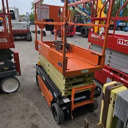 2017 JLG 1932R Scissor Lift
