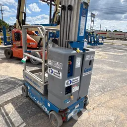 2018 Genie GR-20 Self-Propelled One-Person Lift