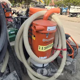 2021 Husqvarna T4000P Vacuum