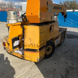 2012 Broderson IC-20-1J