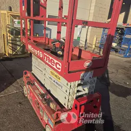 2019 MEC MICRO 19 Scissor Lift
