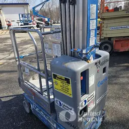 2016 Genie GR-20 Self-Propelled One-Person Lift