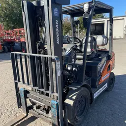 2021 Doosan G25P-7DF Warehouse Forklift