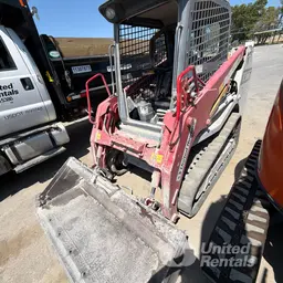 2022 Takeuchi TL8R2R Track Loader