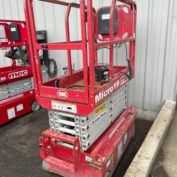 2019 MEC MICRO 19 Scissor Lift