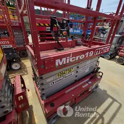 2019 MEC MICRO 19 Scissor Lift