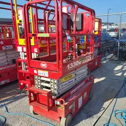 2019 MEC 1330SE Scissor Lift