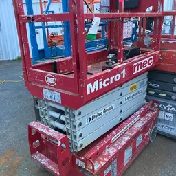 2018 MEC MICRO 19 Scissor Lift