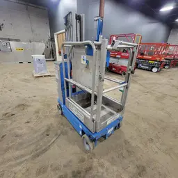 2017 Genie GR-20 Self-Propelled One-Person Lift