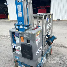 2018 Genie GR-20 Self-Propelled One-Person Lift