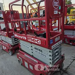2018 MEC MICRO 19 Scissor Lift