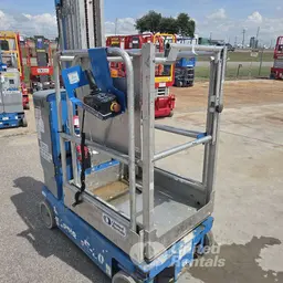 2017 Genie GR-20 Self-Propelled One-Person Lift