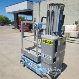 2017 Genie GR-20 Self-Propelled One-Person Lift