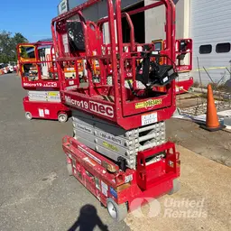 2019 MEC MICRO 19 Scissor Lift