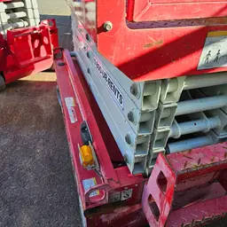 2019 MEC MICRO 19 Scissor Lift