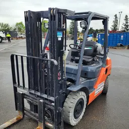 2018 Toyota 8FGU25 Warehouse Forklift