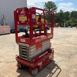 2019 MEC MICRO 19 Scissor Lift