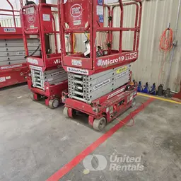 2019 MEC MICRO 19 Scissor Lift