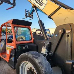 2017 JLG 642 Forklift