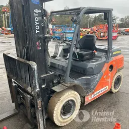 2021 Toyota 8FD35U Warehouse Forklift