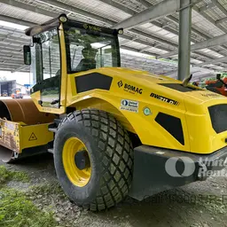 2021 BOMAG BW211D-5 Single Drum Roller