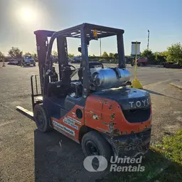 2019 Toyota 8FGU30 Warehouse Forklift