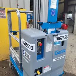 2017 Genie GR-20 Self-Propelled One-Person Lift