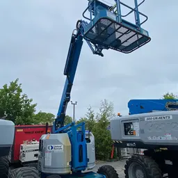 2018 Genie Z-34/22 IC Articulating Boom Lift