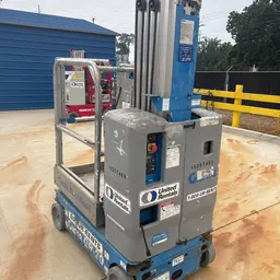 2015 Genie GR-20 Self-Propelled One-Person Lift