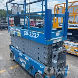 2018 Genie GS-3232 Scissor Lift