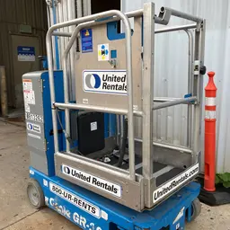 2018 Genie GR-20 Self-Propelled One-Person Lift