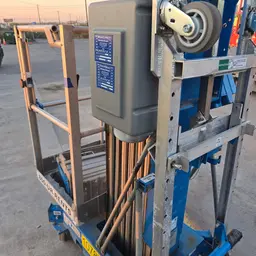 2018 Genie AWP-40SDC Pusharound Lift