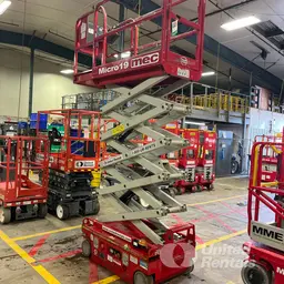 2018 MEC MICRO 19 Scissor Lift