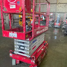 2018 MEC MICRO 19 Scissor Lift