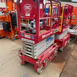 2019 MEC MICRO 19 Scissor Lift