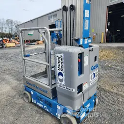 2019 Genie GR-20 Self-Propelled One-Person Lift