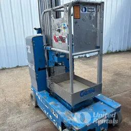 2019 Genie GR-20 Self-Propelled One-Person Lift