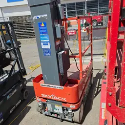 2018 Skyjack SJ16 Self-Propelled One-Person Lift