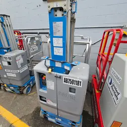 2018 Genie GR-20 Self-Propelled One-Person Lift